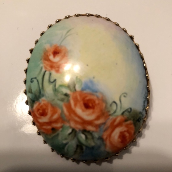 🌹Vintage cameo brooch pin🌹 - Picture 2 of 3